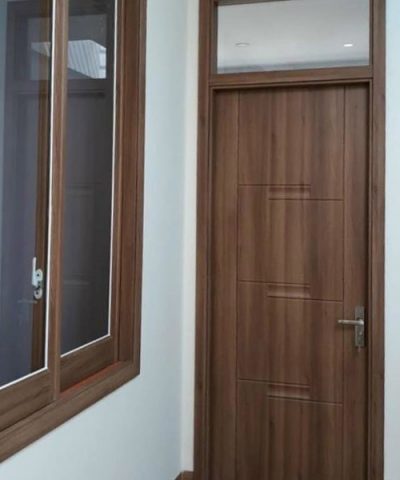 Cua nhua abs kos.110