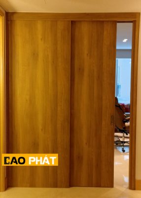 Chọn cửa phòng ngủ bằng gỗ