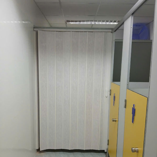 Cửa Xếp Nhựa khổ Lớn