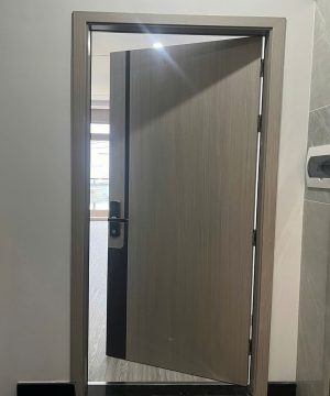 Cửa gỗ phòng ngủ mới