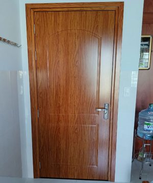Cửa nhựa composite phủ vân sơn PU