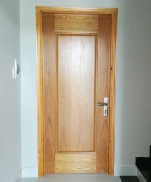 Giá cửa phòng ngủ gỗ công nghiệp