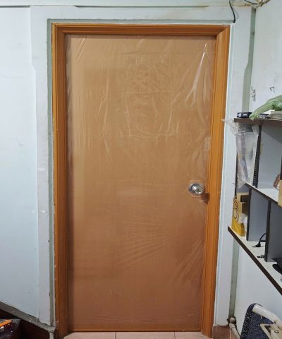 Cửa nhà vệ sinh giá rẻ